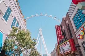 Birthday Things To Do In Vegas 10 Instagrammable Things To Do In Las Vegas Sugar Stamps In 2020 Las Vegas Vacation Las Vegas Trip Vegas Vacation