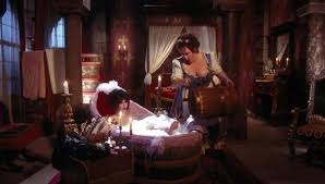 Audio video interleave formato/family : La Casa Stregata Di Elvira Un Film Di Sam Irvin Con Elvira