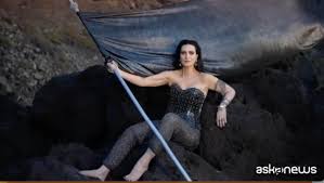 Jessica ly porn video met her for a short get to know you