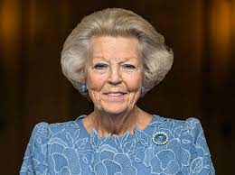 Seine frau, die königin, ganz vorne mit dabei. Beatrix Der Niederlande 10 Geheimnisse Uber Die Ehemalige Konigin Liebenswert Magazin