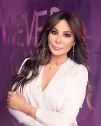 أنا قعدت سنتين مبصتش في المراية ومخرجتش من البيت وفقدت الثقة فيا كامرأة. ØµÙˆØ± Ø¥Ù„ÙŠØ³Ø§ Ù…Ù† Ø¹Ù„Ù‰ Ø´Ø§Ø·Ø¦ Ø§Ù„Ù…ÙƒØ³ÙŠÙƒ Ø¹Ù„Ù‰ Ø§Ù†Ø³ØªÙ‚Ø±Ø§Ù… Ù…Ø¬Ù„Ø© Ù‡ÙŠ