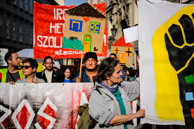 Mondzorg hongarije en móricz dental: Demonstratie Tegen Onleefbaar Budapest Het X Y Actiefonds