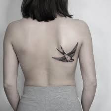 I met leslie mah at one of the tattoo shows and scheduled an appointment for a tattoo and when i arrived at the shop, i was so impressed with how clean and how nice it was inside. 14 Swallow Tattoo Designs On Different Part Of Your Body Saved Tattoo