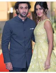 Ranbir Kapoor And Katrina Kaif Cute Celebrity Couples Bollywood Celebrities Katrina Kaif