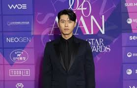 Check spelling or type a new query. Hyun Bin Thanks Son Ye Jin After Winning Grand Prize At 2020 Apan Star Awards