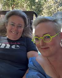 Karen Kriss (@krisskrinkle) • Instagram photos and videos