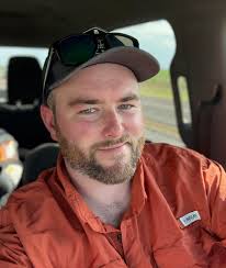 You are not going to believe what happened to me today. Yep 13 degrees here  in Beautiful Downtown Scenic New Jersey and Dad yells, let's go  Hank-o-Matic we are going to work.