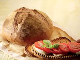 Vediamo come preparare in casa un pane profumatissimo, soffice dentro e croccante fuori. Pane Tipo Altamura Puratos