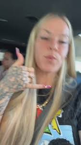 Sabrina Beebe's Instagram, Twitter & Facebook