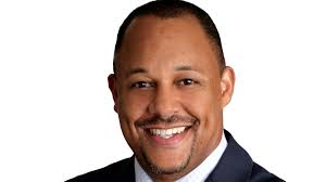 Tony Wells's Instagram, Twitter & Facebook