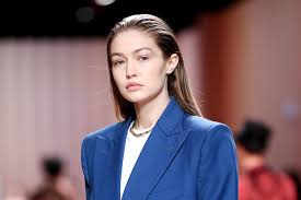 The model twinned with her little. Gigi Hadid Says Volleyball Body Made Runway Modeling Difficult Style Living