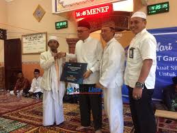 Assalaamu'alaikum warohmatullaahi wabarokaatuhalhamdulillah, alhamdulillahirobbil 'alamiin, wabihii nasta'iin, 'alaa umuriddunyaa waddiin, wassholaatu wassalaamu 'alaa asyrofil anbiyaa'i wal mursaliin sayyidina muhammadin wa 'alaa aalihi washohbihi 'ajmaiin. Pt Garam Persero Kalianget Gelar Safari Ramadhan Beritalima Com