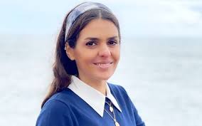 Cuca roseta | cuca roseta é uma das mais marcantes e reconhecidas vozes do fado da atualidade. Cuca Roseta Incendeia A Internet Ao Mostrar As Curvas Em Biquini Cada Vez Melhor Vip Pt
