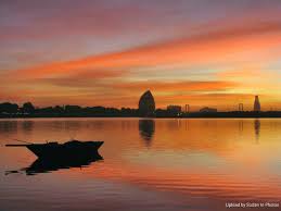 Sunset Over The Nile Khartoum الغروب فوق النيل الخرطوم By Omer Ibrahim Sudan Nile Khartoum Photo Original Artwork Artwork