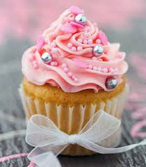 La Decoration Cupcakes Un Jeu De Fantasie Amusant Archzine Fr Cupcakes Gateaux Et Desserts Idee Gateau
