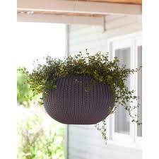 The stool combines a classic knitting pattern with innovative 3d design knit cozy seat. Flower Pot Knit Cozy M Keter