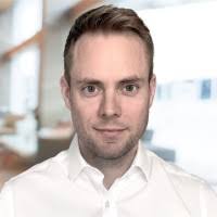 400+ profilů „Robin“