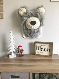 A partir de hoy, tenemos 77,153,672 libros electrónicos para descargar de forma gratuita. Grey Grizzly Bear Faux Taxidermy Plush Bear Head Wall Decor In 2021 Faux Taxidermy Nursery Faux Taxidermy Bear Head