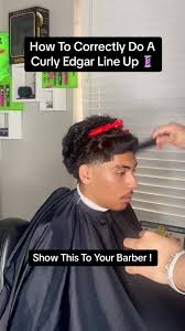 Im I Doing It Wrong ? 💈🤷🏻‍♂️ #fyp #foryou #barber #barbertok  #barbertiktok #houstonbarber #beginnerbarber #lineup #edgar #curlyhair  #edgeup #fypシ
