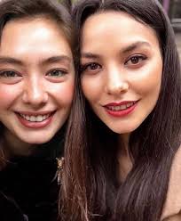 NeslihanAtagül and #HazalFilizKüçükköse about 9 years ago
