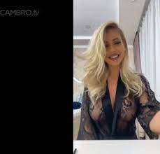 Emilyjacobs lj makeup and strip porn video