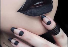 Uñas negras con diseños de nail art. Las Unas Negras Son Tendencia Manicuravip Com