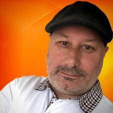 Mark Andrews (@radiosparky)