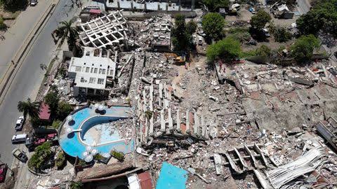 Venezuela se centra ya en los heridos y la vivienda tras dar por cerrada la  emergencia