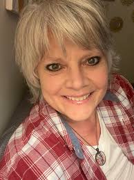 Celebrating 9 YEARS of SOBRIETY today 🙌🏻🙌🏻🙌🏻