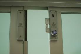 pantip com r6752900 เห นถามก นบ อย เร อง ล อคกระจกบานเล อน เลยเอาต วล อคมาให ชม ท พ กอาศ ย