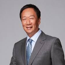 郭台銘兒子郭守正。（圖／記者湯興漢攝） 記者姚惠茹／綜合報導 《華爾街日報》整理2020年全美金額最高的十大豪宅交易案，世界首富貝佐斯（jeff bezos）購買比佛利豪宅華納莊園（warner estate）奪第一大，其中第五大豪宅交易案，據傳是鴻海（2317）創辦人郭台銘的兒子郭守正購買，但郭台銘辦公室. ç¸½çµ±éƒ­å°éŠ˜å¾Œæ´æœƒ Posts Facebook