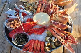 Offre Pour Pour 2 Personnes Le Plateau De Fruits De Mer 2 Desserts 2 Kirs Au Rocher De Cancale Deal Restos Saint Malo Maville Com