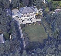 Diskussionen wie diese um die villa von jens spahn fürchten politiker. Jens Spahn Dahlem Spahns Millionen Villa Nachrichten Fabrik Auf Dem Digitalen Parteitag Der Cdu Im Januar Ist Er Zum Vizevorsitzenden Der Partei Gewahlt Worden