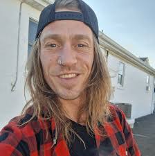 Where is the best bars/clubs for a 23 year old in mooreville area without  going to Charlotte?