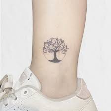 Then this design could be for you. 25 Simple And Small Tattoo Designs For Women Tikli