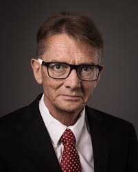 Our People — AZOROM