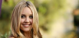 Amanda Brian's Instagram, Twitter & Facebook