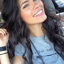 Danielle Ledesma (@danielleledes)