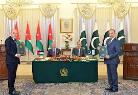 Prime Minister Muhammad Shehbaz Sharif and His Majesty King Abdullah II Ibn Al Hussein, King of the Hashemite Kingdom of Jordan witness exchange of Agreements and Memorendums of understanding between Jordan and