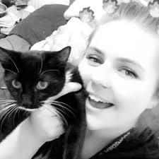 Ella Upton (@EllaUpton1)