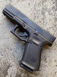 The new frame design without finger grooves still allows to instantly customize its grip to accommodate any hand size by mounting the different back straps. Glock 19 Gen 5 9mm With Front Cocking Serrations Boresight Solutions
