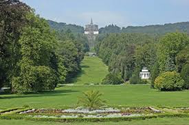 Bergpark Wilhelmshohe Die Wasserspiele Und Der Herkules In 2020 Bergpark Bergpark Wilhelmshohe Wasserspiele