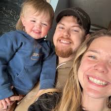 Recommendations for a hole in the wall diner for dinner with yummy food!