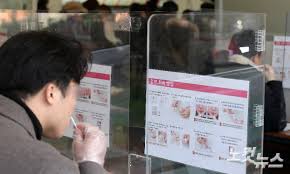 오늘 국내 코로나19 신규 확진자는 35만 명대를 기록했습니다. ê°€ì§œ ìŒì„± ê°€ëŠ¥ì„± ë¶ˆì•ˆí•œ ì‹ ì†ê²€ì‚¬ Pcr ëŒ€ìƒ ëŠ˜ë ¤ì•¼ ë…¸ì»·ë‰´ìŠ¤