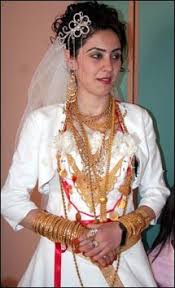 Kurdish Wedding Now Keywords Iraqwedding Iraqweddingplanning Iraguiweddingtraditions Kurdishweddingplans J Groom Wedding Dress Couple Wedding Dress Bride