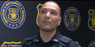 Heart-stopping moment New York cops save suicidal man