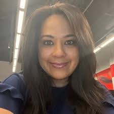 Kara Hauser's Instagram, Twitter & Facebook