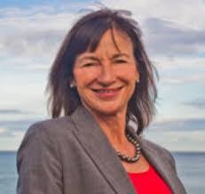 Lori Wolfe's Instagram, Twitter & Facebook