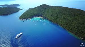 Di sepanjang jalan menuju coban kita dapat menikmati pemandangan kota malang dari ketinggian dan pegunungan yang indah nama siuk di ambil dari nama seseorang wanita yang bernama mbok siyok. Buka Buka Ionio Sailing And Watersports At Sivota Since 1987