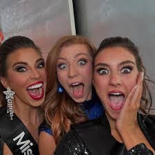 Holly Mead's Instagram, Twitter & Facebook